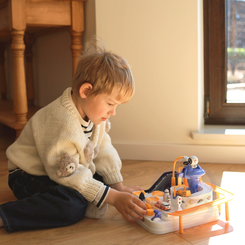 Interaktyvi automobilių trasa - WOOPIE Astronautų nuotykiai