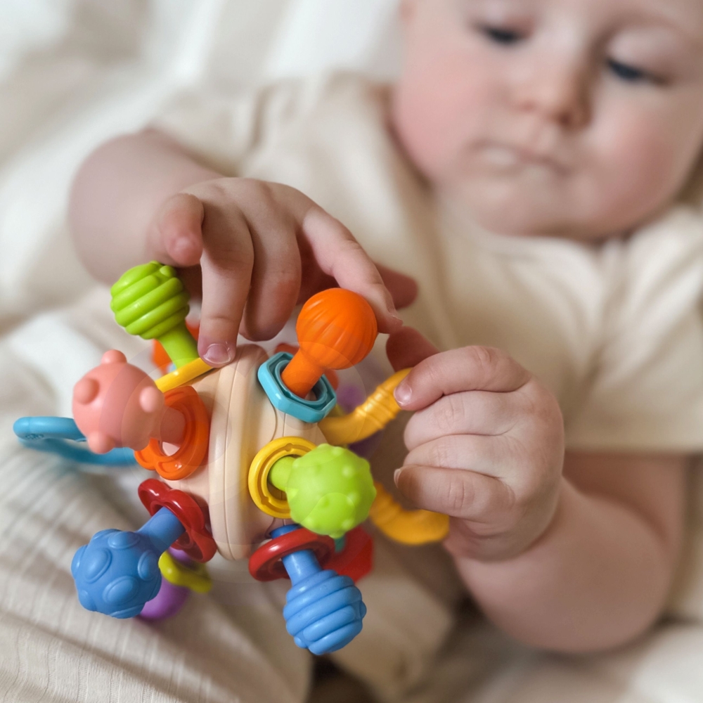 Minkštas barškutis 2in1 WOOPIE BABY sensorinis žaislas kūdikiams 0m+-Žaislai, Kūdikiams, Barškučiai, kramtukai-e-vaikas