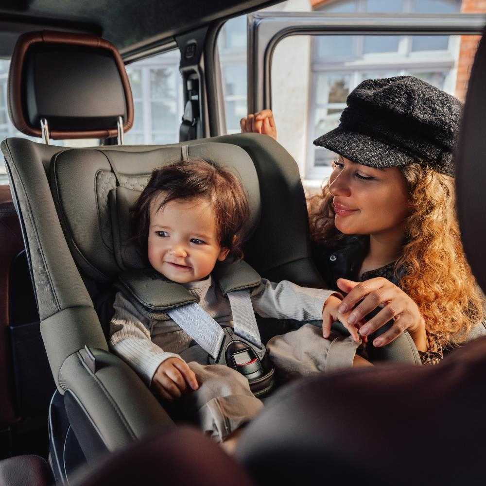 Automobilinė kėdutė BRITAX DualFix Pro M LUX, 61-105cm, Urban Olive-Automobilinės kėdutės, 0-18 kg-e-vaikas