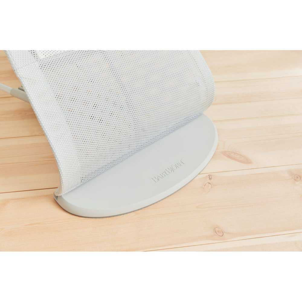 Gultukas BabyBjörn Balance Soft MESH, Silver/White-Miegui, Gultukai ir sūpynės-e-vaikas