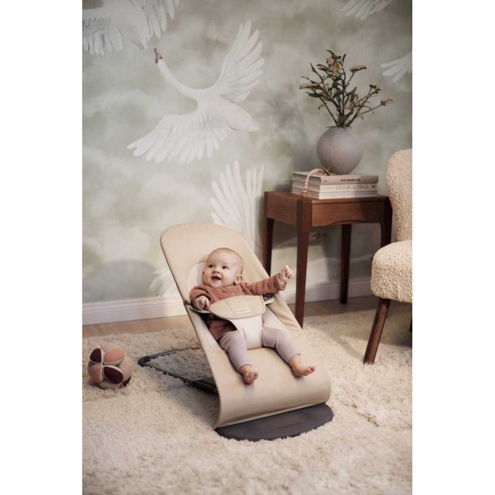 Gultukas BabyBjörn Balance Soft Woven, Khaki/Beige-Miegui, Gultukai ir sūpynės-e-vaikas