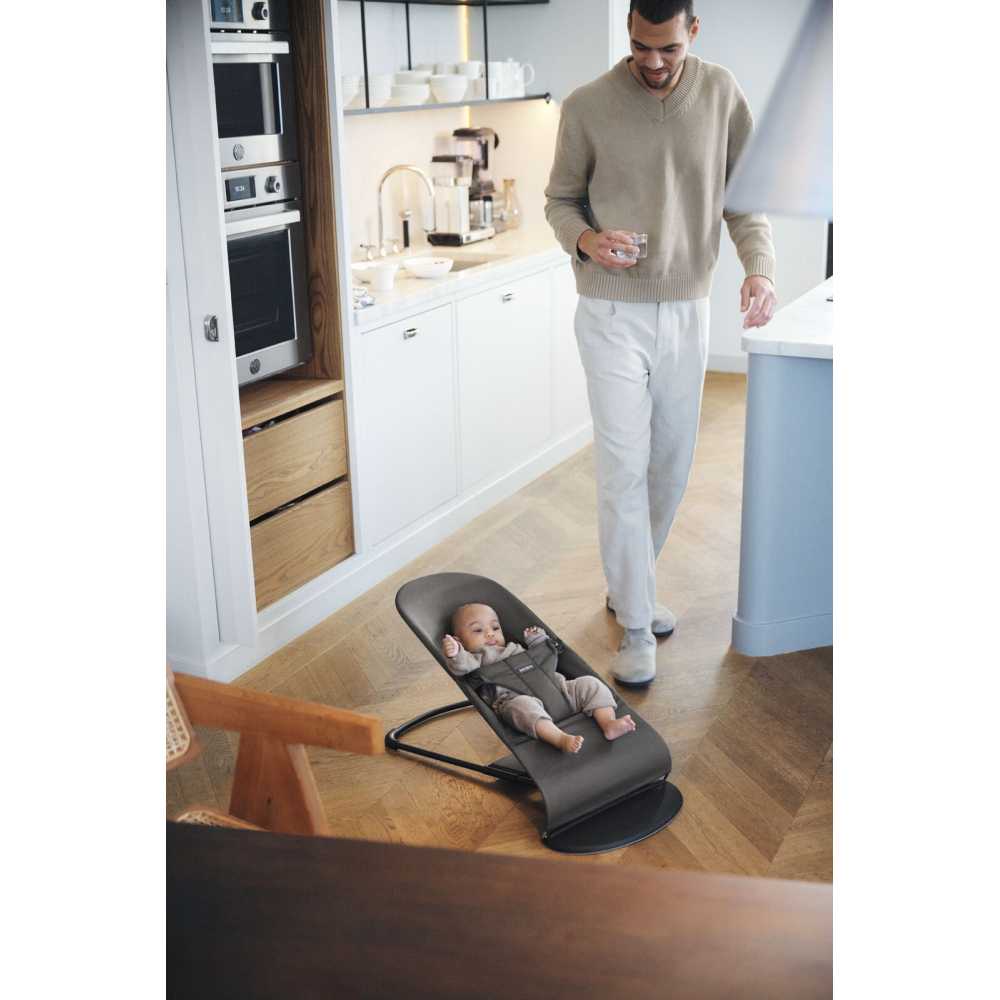 Gultukas BabyBjörn Balance Soft Woven Jersey Tri-Fabric + žaisliukas Googly Eyes, Dark grey-Miegui, Gultukai ir sūpynės-e-vaikas