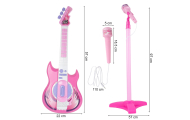 Gitara z mikrofonem na statywie