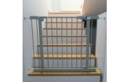 SAUGOS VARTELIAI S2, PILKOS SPALVOS, skirti laiptams, durims 79–105 cm, atraminiai-Priežiūrai, Apsaugos, Apsauginiai varteliai v