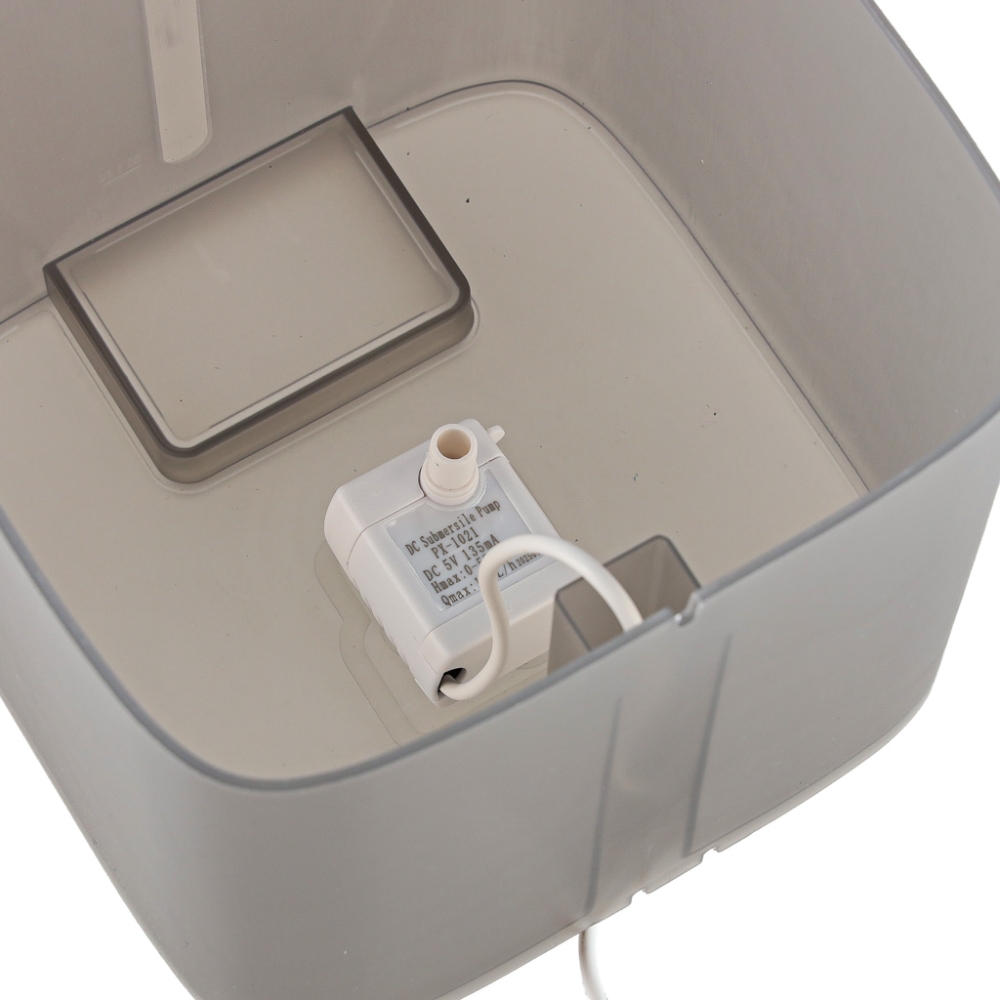 Šunų ir kačių gertuvė su filtru ir USB pompos fontanėliu 1,8 l