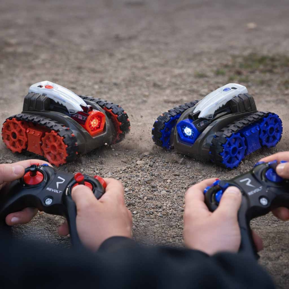RC nuotolinio valdymo vikšriniai automobiliai REVOLT TG1004T Koviniai tankai Lazerio dvikova 2,4 GHz LED garso efektai Off-Road