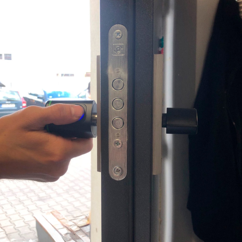 Durų spynos pirštų atspaudų cilindras juodas-Namai, laisvalaikis, turizmas, Namų apyvokos prekės-e-vaikas