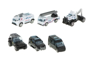 Transporterio lėktuvas + 6 automobiliai policijos šonas/priekyje