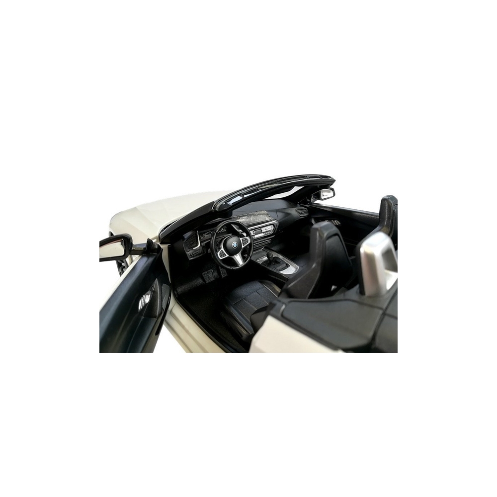 Automobilis R/C BMW Z4 Roadster Rastar 1:14 Baltas