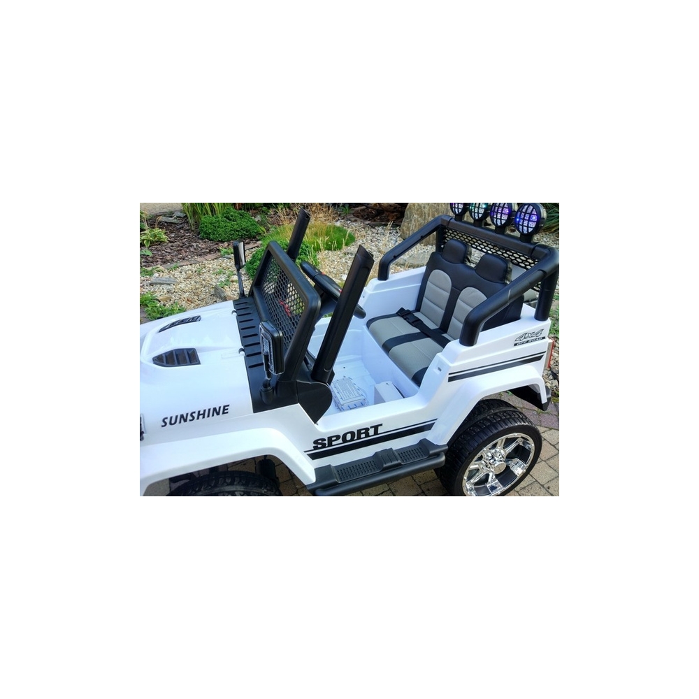 Elektromobilis S2388 Jeep 4x45W, White-Elektromobiliai vaikams, Visureigiai-e-vaikas
