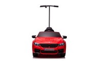 Elektromobilis BMW M5 su platforma tėvams, lakuotas raudonas