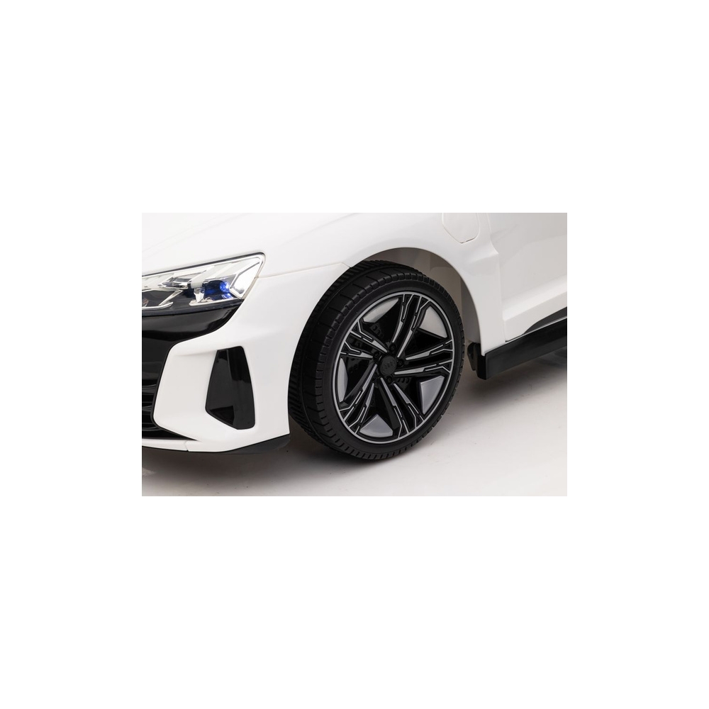 Elektromobilis Audi E- Tron GT QLS-6888, White-Elektromobiliai vaikams, Mašinos-e-vaikas