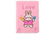Pliušinė užrašų knygutė su užrašu "Bunny Love" rožinės spalvos