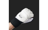 Taekvondo sportinės pirštinės XS dydžio Dėžutė Baltos-Judėjimui, Šalmai, apsaugos-e-vaikas