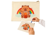 Užtrauktuku užsegama pieštukinė Capybara