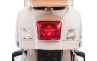 Pojazd na akumulator Vespa GTS Super White