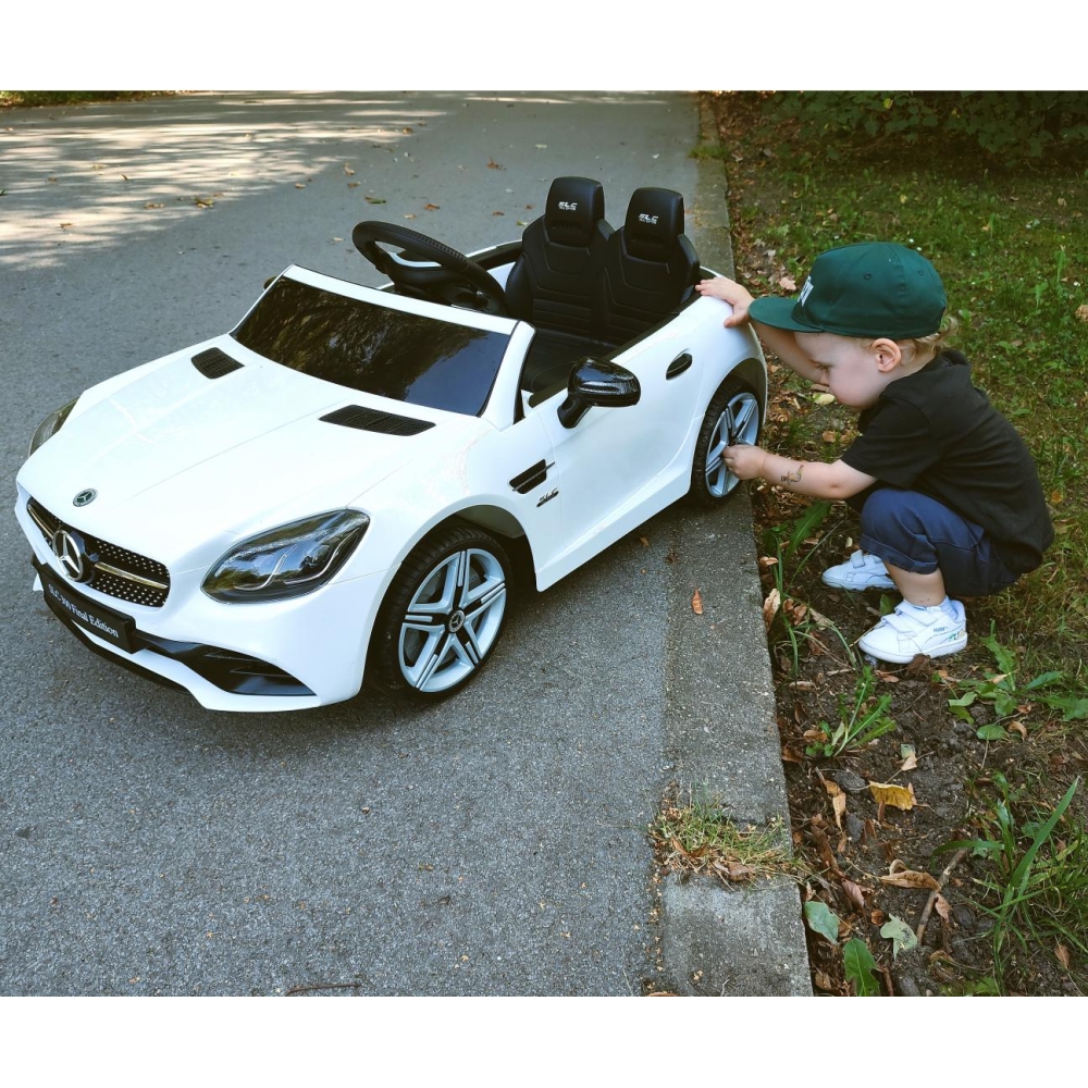 Pojazd na akumulator Mercedes-Benz SLC White