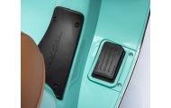 Pojazd na akumulator Vespa GTS Super Mint