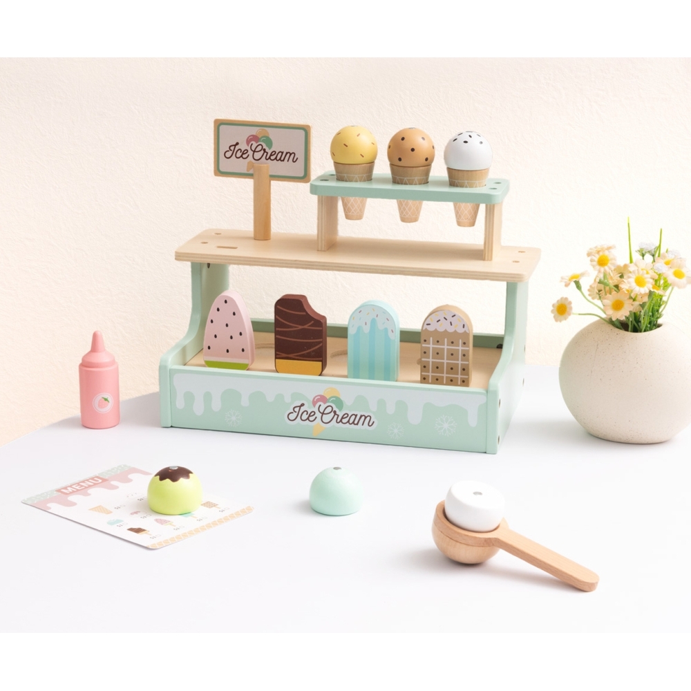 Medinė ledų parduotuvė TOOKY TOY Ledų prekystalis-Žaislai, Profesijos, buities žaislai, Mediniai, Mažiesiems kulinarams-e-vaikas