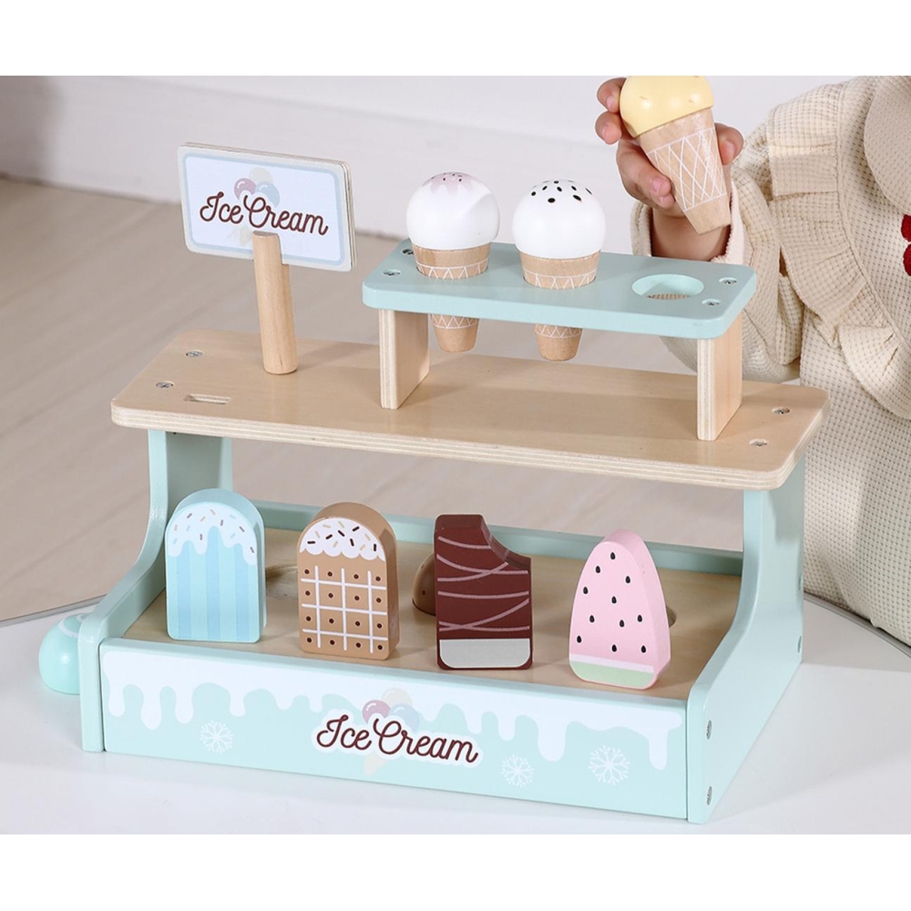 Medinė ledų parduotuvė TOOKY TOY Ledų prekystalis-Žaislai, Profesijos, buities žaislai, Mediniai, Mažiesiems kulinarams-e-vaikas
