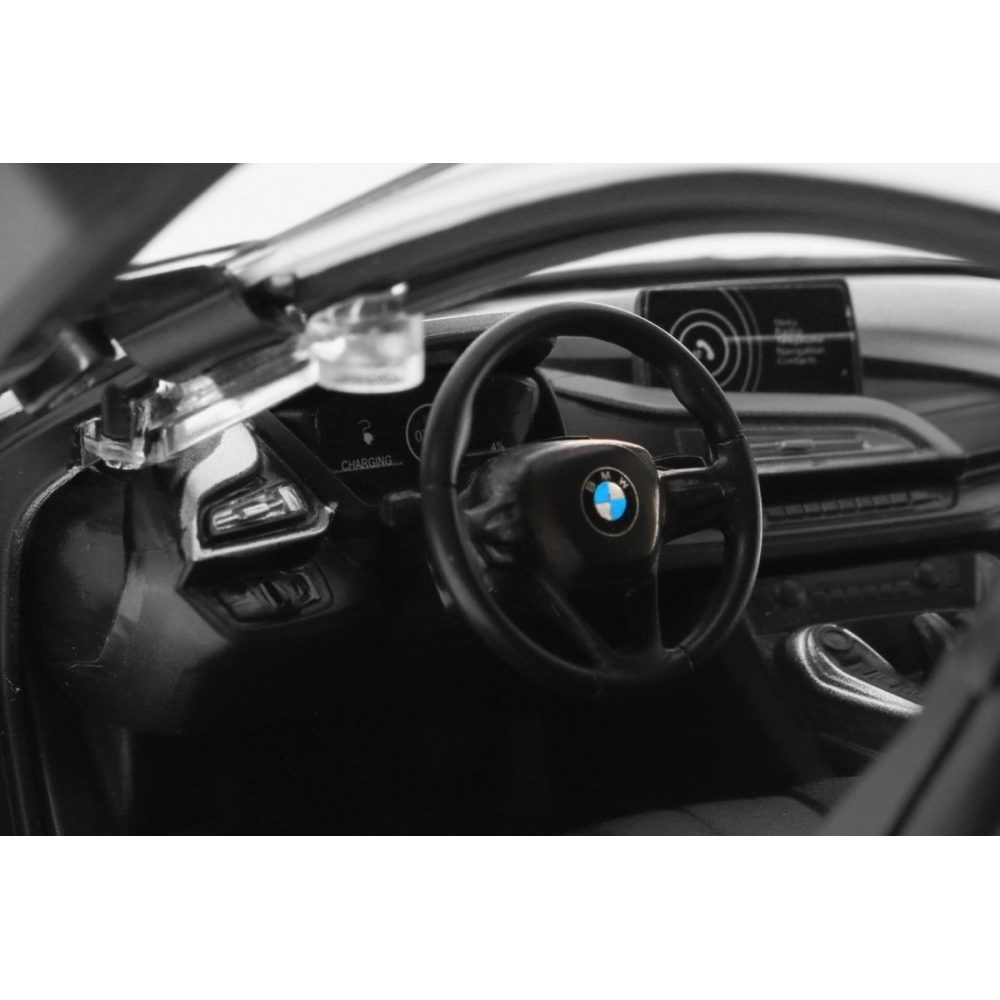 Nuotoliniu būdu valdomas BMW i8 baltas RASTAR 1:14