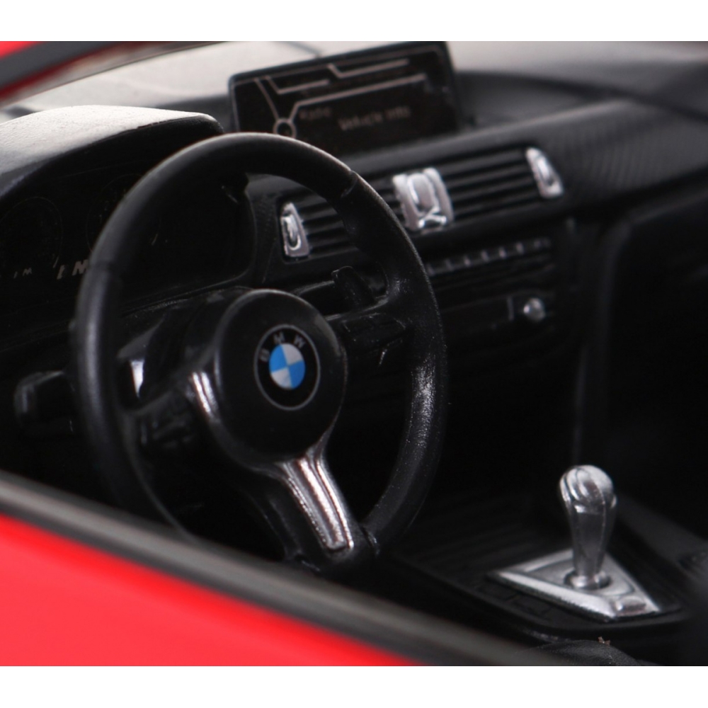 Nuotoliniu būdu valdomas BMW M4 Coupe raudonas RASTAR 1:14 + 2,4 GHz pultas