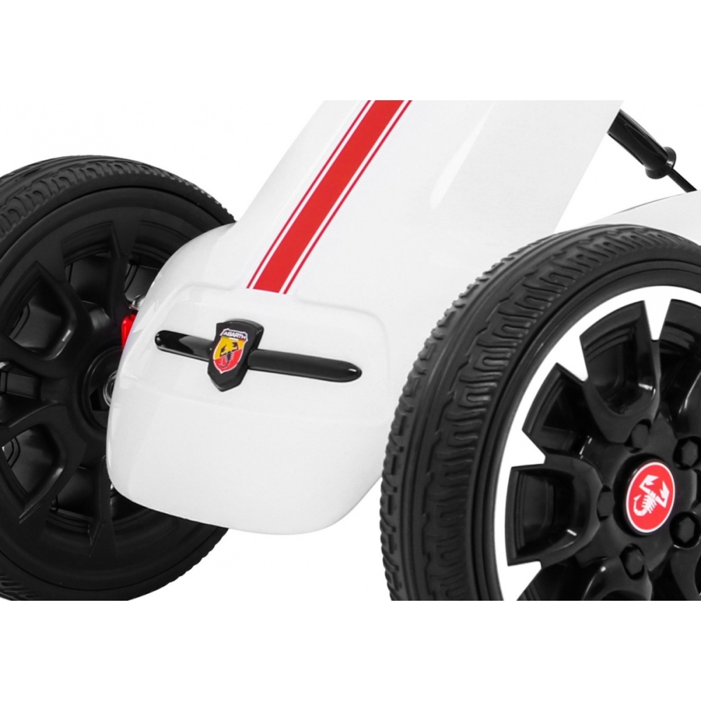 ABARTH pedalinis kartingas vaikams Baltas + EVA ratai + Rankinis stabdis + Laisvasis ratas-Judėjimui, Minami kartingai-e-vaikas
