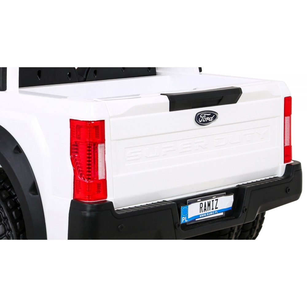 "Ford Super Duty" baltos spalvos pikapas-Elektromobiliai vaikams, Visureigiai-e-vaikas