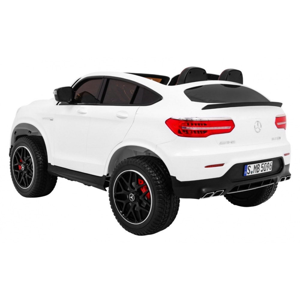 Vaikams skirtas automobilis „Mercedes GLC 63S“ – baltas visureigis + 4x4 pavara-Elektromobiliai vaikams, Visureigiai-e-vaikas