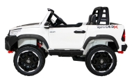 Pojazd Toyota Hilux Biała