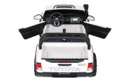 Automobilis „Toyota Hilux“ (baltas)-Elektromobiliai vaikams, Visureigiai-e-vaikas