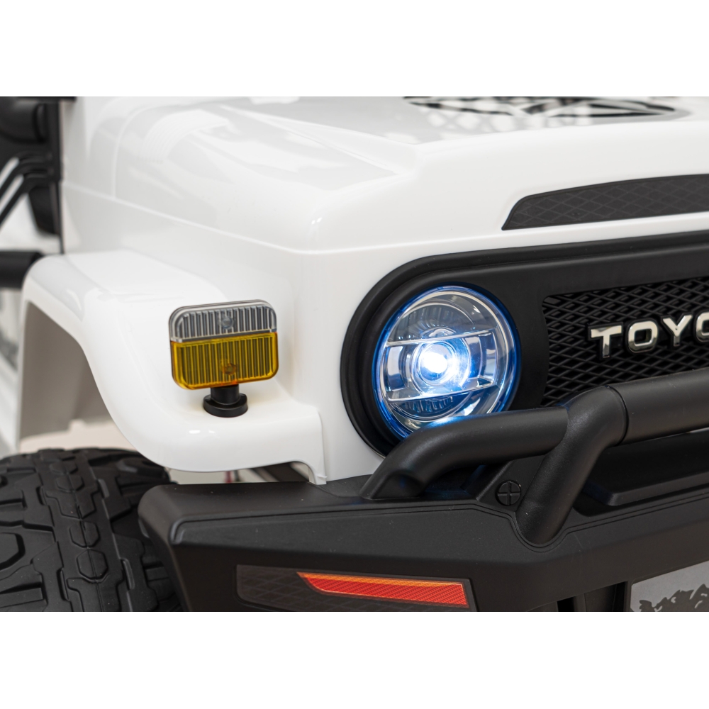 Elektromobilis Toyota FJ Cruiser 4x4, White-Elektromobiliai vaikams, Visureigiai-e-vaikas