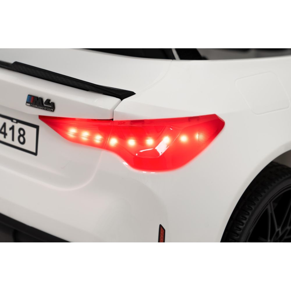 Elektromobilis BMW M4, White