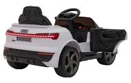 Elektromobilis Audi SQ8, White-Elektromobiliai vaikams, Visureigiai-e-vaikas