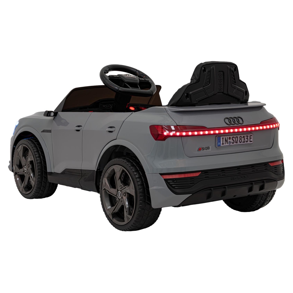 Pojazd Audi SQ8 Szary
