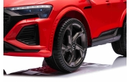 Pojazd Audi SQ8 Czerwony