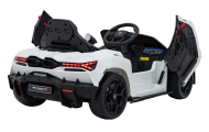 Pojazd Lamborghini Revuelto Białe