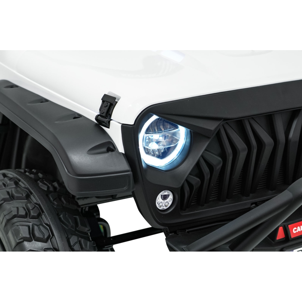 Elektromobilis PASSION 4x4, White-Elektromobiliai vaikams, Visureigiai-e-vaikas