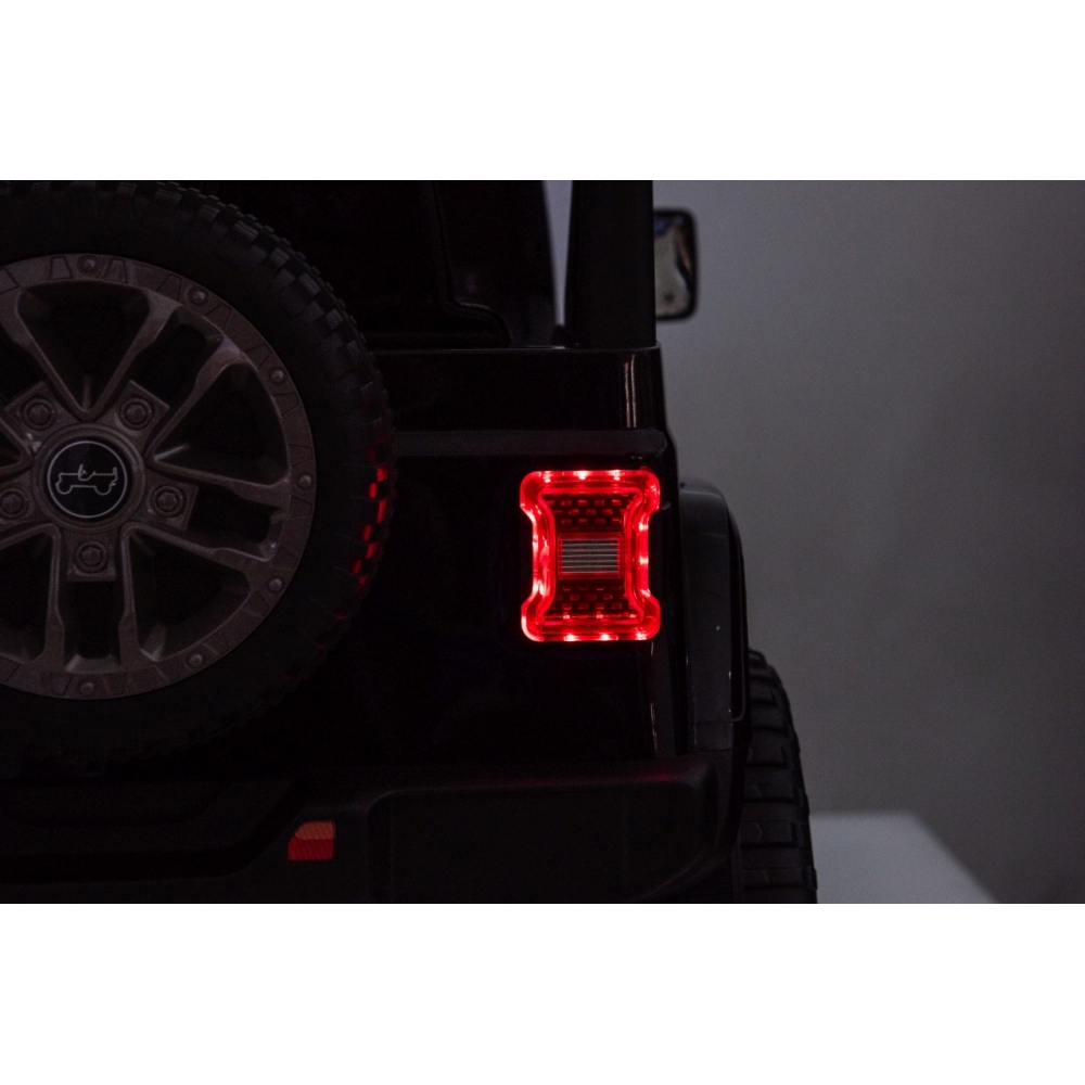 Elektromobilis Jeep Wrangler Rubicon LIFT, White-Elektromobiliai vaikams, Visureigiai-e-vaikas