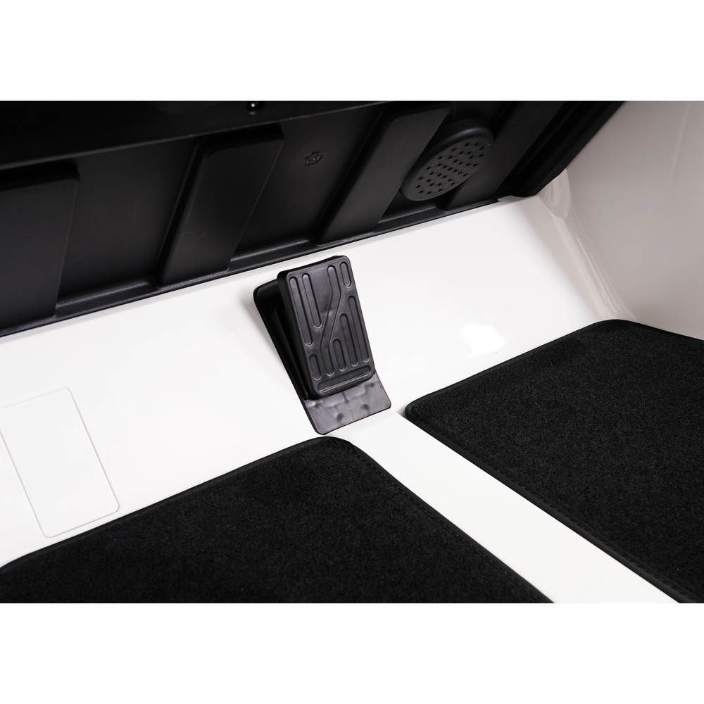 Dvivietis elektromobilis Mercedes-Benz GT63 AMG, White-Elektromobiliai vaikams, Mašinos-e-vaikas