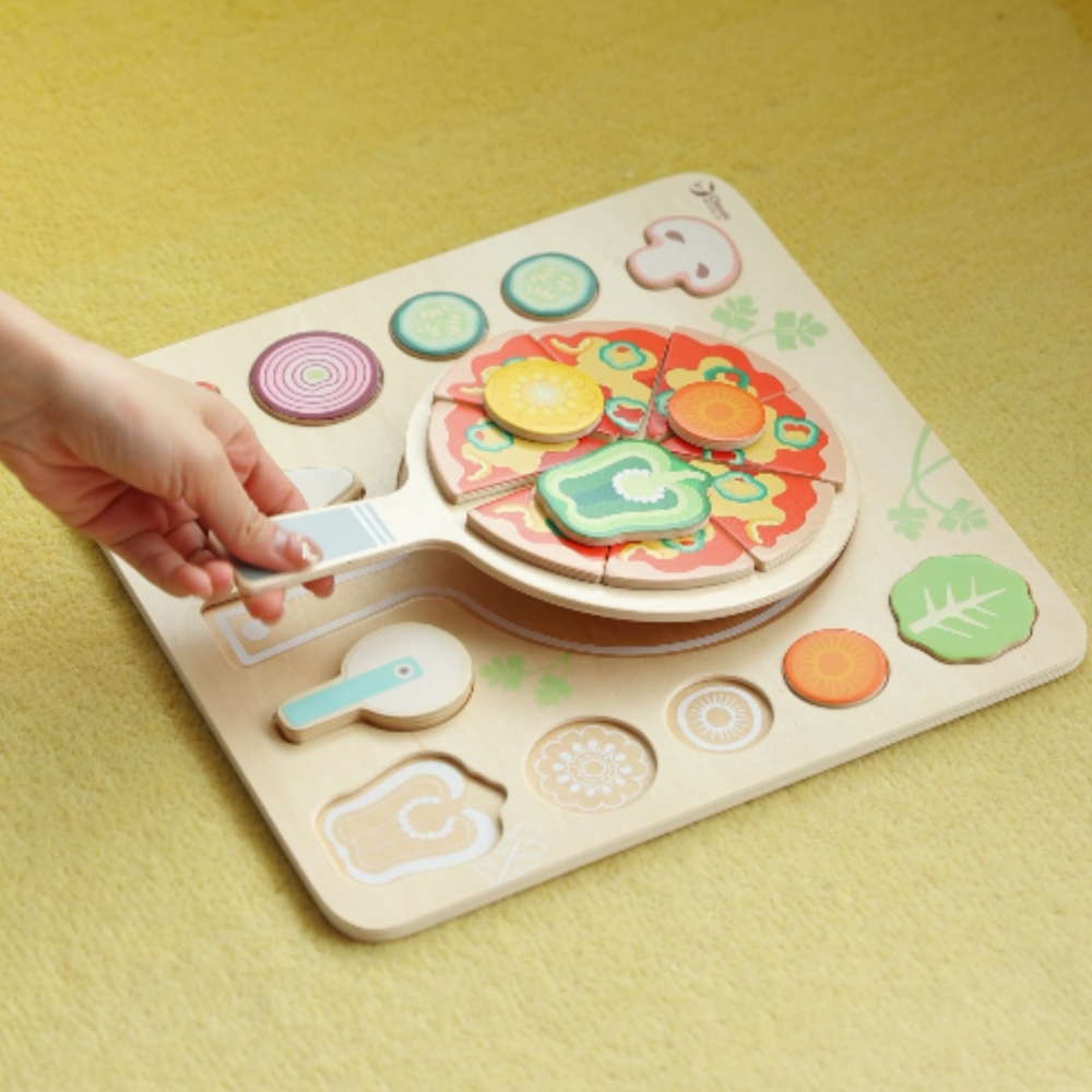 CLASSIC WORLD Wooden Pizza Slicer Vegetables Puzzle 22 pcs.