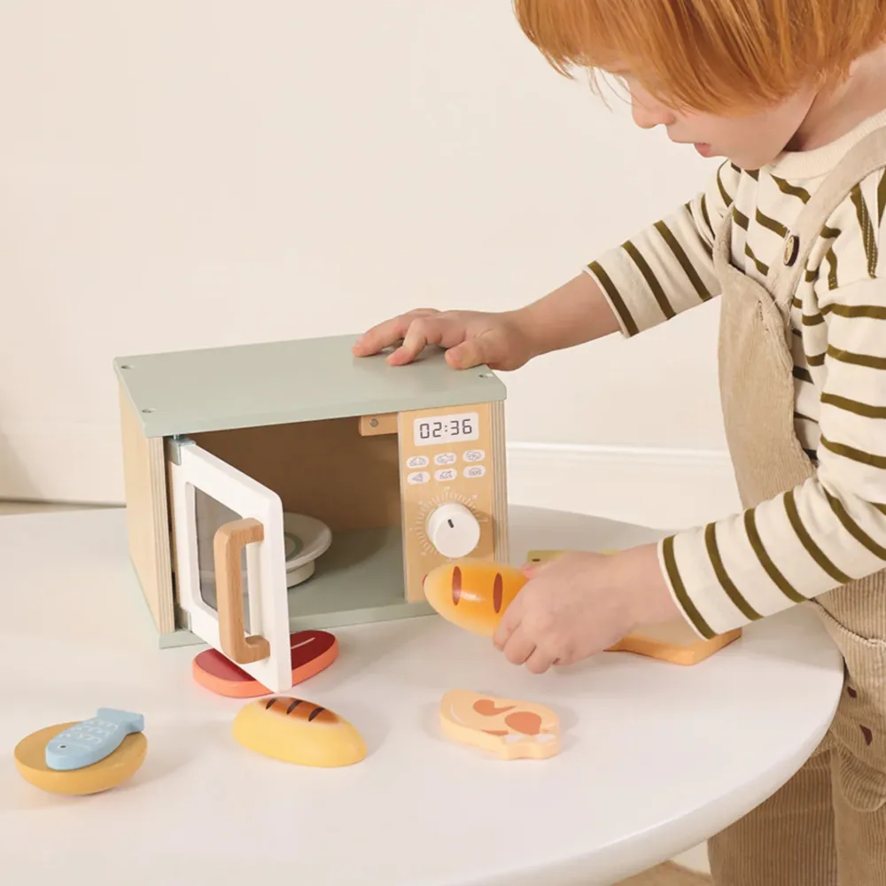 Medinis mikrobangų krosnelės maisto rinkinys TOOKY TOY-Žaislai, Profesijos, buities žaislai, Mediniai, Mažiesiems kulinarams-e-v