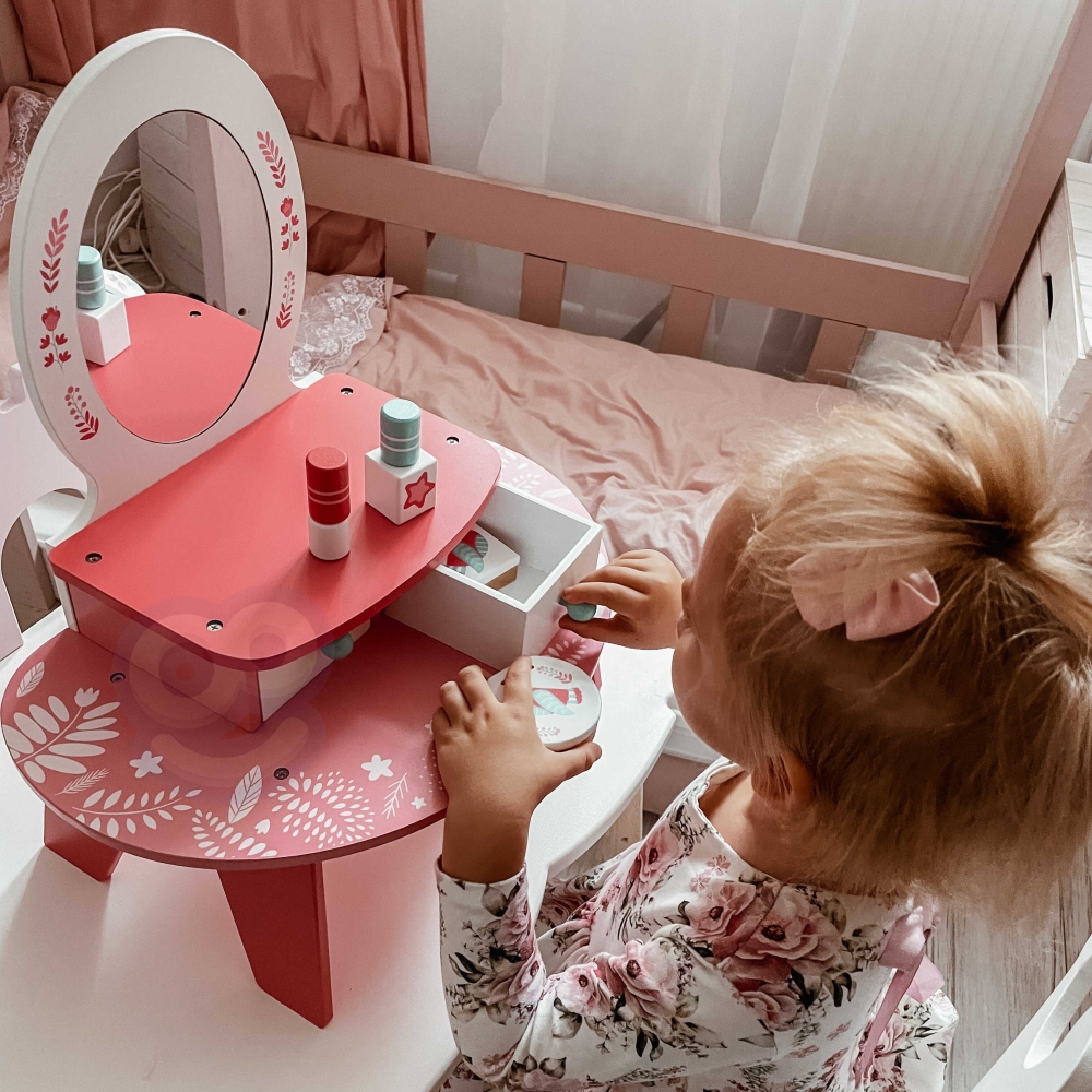 Medinis makiažo stalelis su veidrodžiu TOOKY TOY Rožinis-Žaislai, Profesijos, buities žaislai, Mediniai, Grožio žaislai-e-vaikas