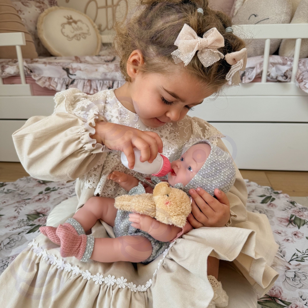 WOOPIE ROYAL Kūdikio lėlė 36 cm su drabužiais ir meškiuku Maitinimo priedai
