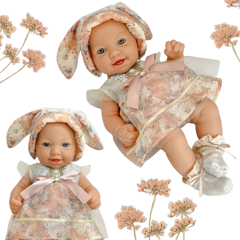 WOOPIE ROYAL Lalka Bobas 24 cm w Sukience i Czapeczce Króliczka