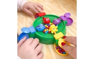 Stalo žaidimas WOOPIE Hungry happy frog and crocodiles nuo 3 m.