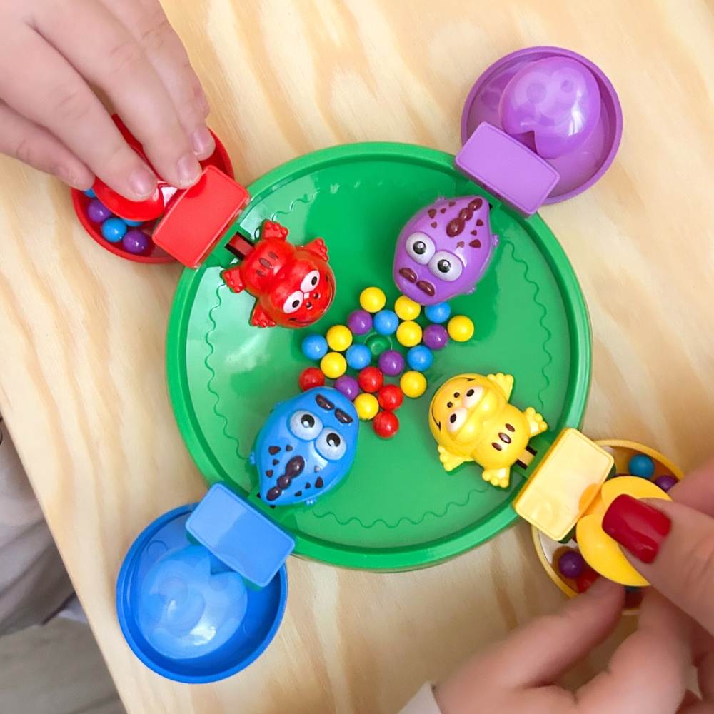 Stalo žaidimas WOOPIE Hungry happy frog and crocodiles nuo 3 m.