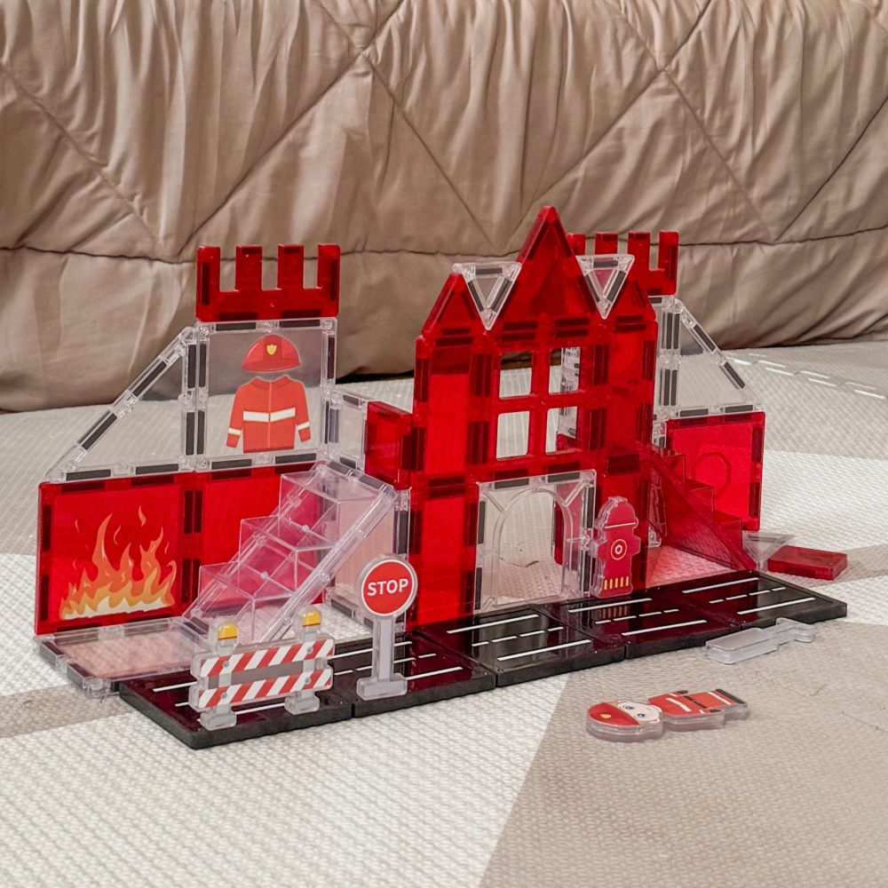 Magnetinis konstruktorius WOOPIE 3D Ugniagesių rinkinys 48el.-Žaislai, Konstruktoriai, Magnetiniai konstruktoriai-e-vaikas
