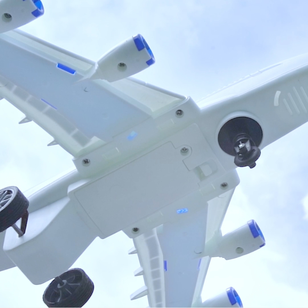 Nuotoliniu būdu valdomas oro linijų keleivinis lėktuvas WOOPIE-Žaislai, Auto ir transporto žaislai, Lėktuvai-e-vaikas