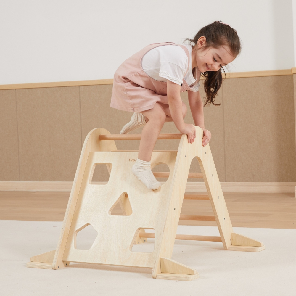 Medinis laipiojimo trikampis VIGA Pikler Montessori-Žaislai, Lauko žaislai, Lauko žaidimai ir sporto prekės, Žaidimai, sporto pr